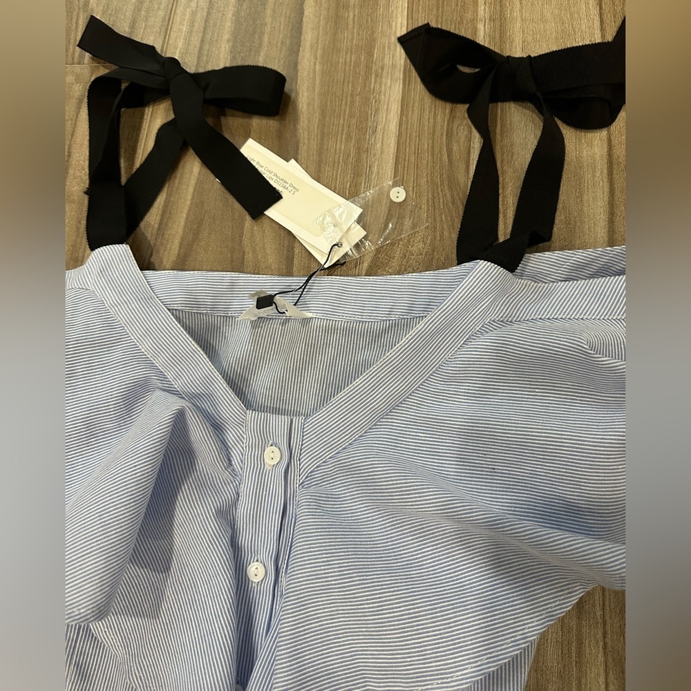 NWT Beautiful and feminine A-Line Sugar+Lips Light Blue Off-Shoulder Dress Sz S - Picture 5 of 16